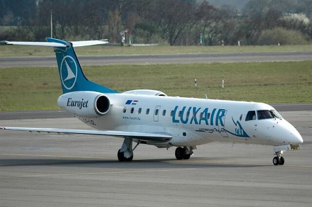 Luxair-Erj-135